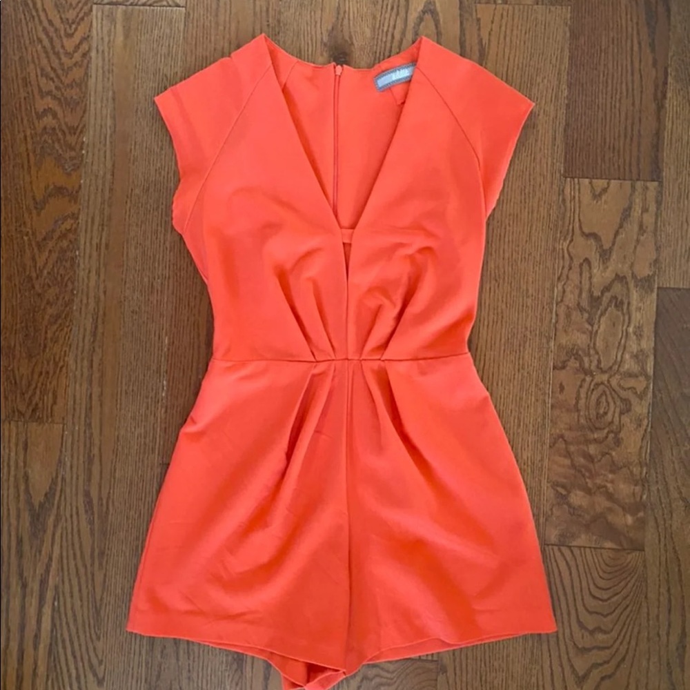 ☀️ Addie Bright Summer Romper 🌺 Size Small | Fun & Flattering!